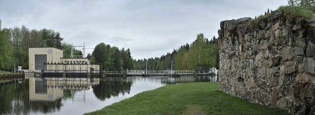 Panorama view of the power plant building and its surroundings.