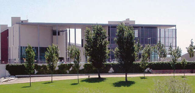 Lleida Library and Culture's main facade and green area in front of it