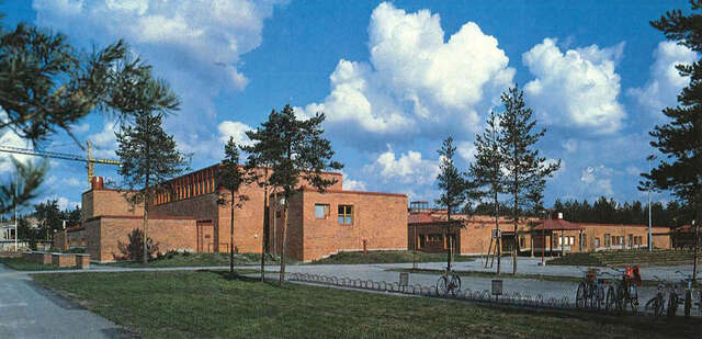 View from Yliopistonkatu to Oulu Demonstration School for Teacher Training Department