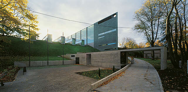 Yard and path before the museum.