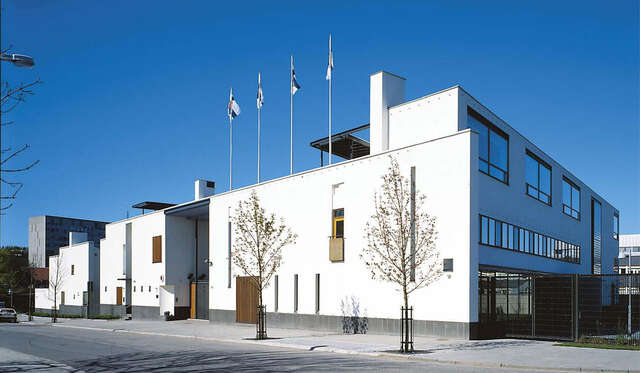 Street elevation of Finnish Embassy in Stockholm.