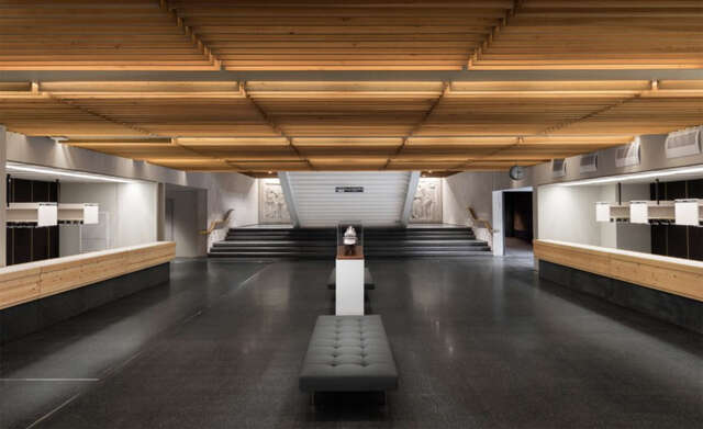 Entrance hall, cloakrooms on the both sides.