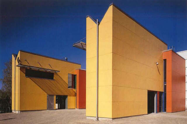 Classroom entrances divide the yard into sections