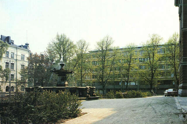 View from the north, across the House of Estates park