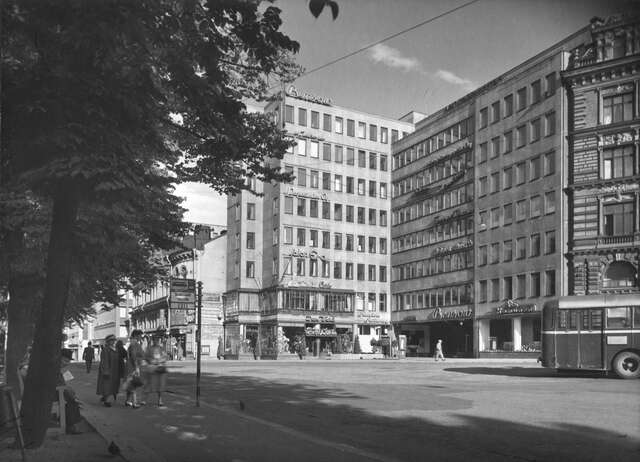 Streetview of an office building.