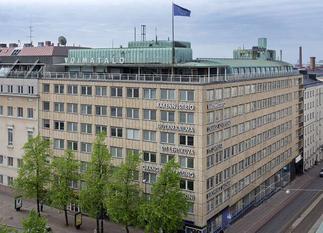 Street elevation of Voimatalo office building