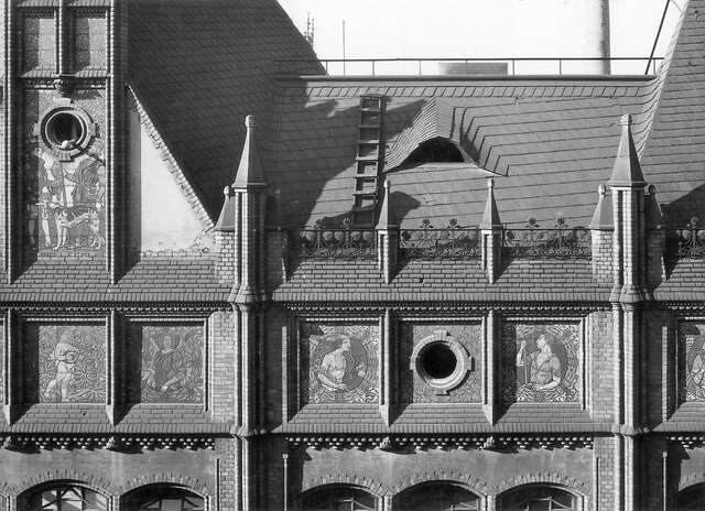 Lundqvist Commercial Building