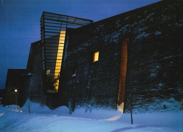 The lantern-like roof window