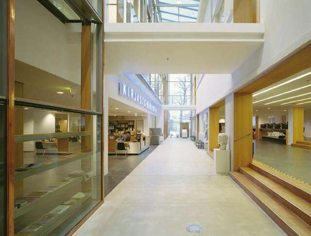 Gallery space between the original library and extension