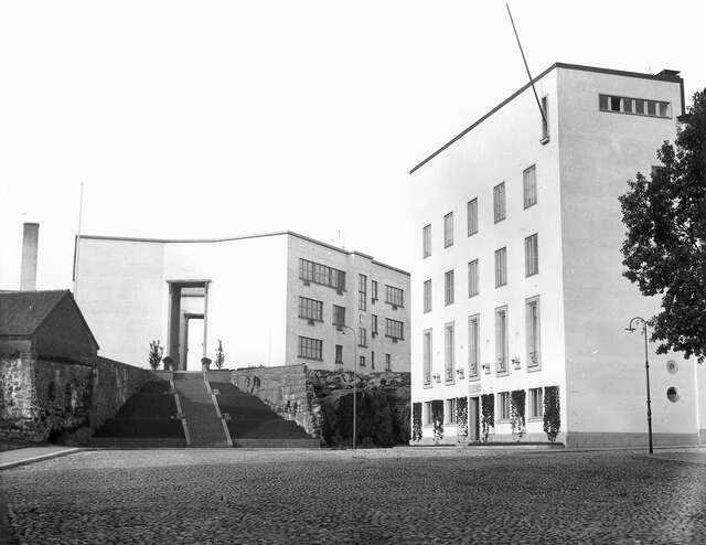 Main entrance of Viipuri Art Museum and Art School.