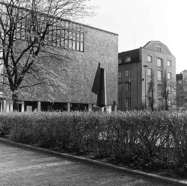 198651 -39 . N195038