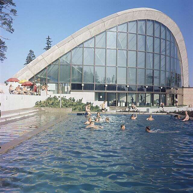 Outdoor swimming pool and a swimming hall