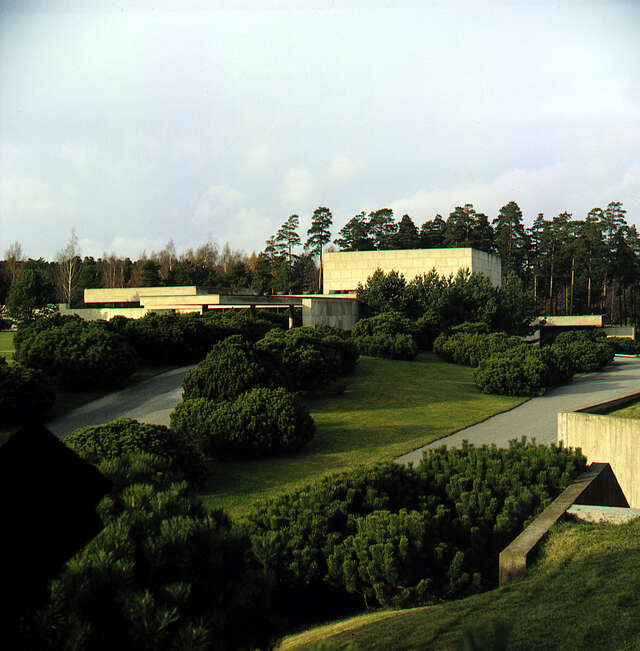 ChapelOfTheHolyCross_1