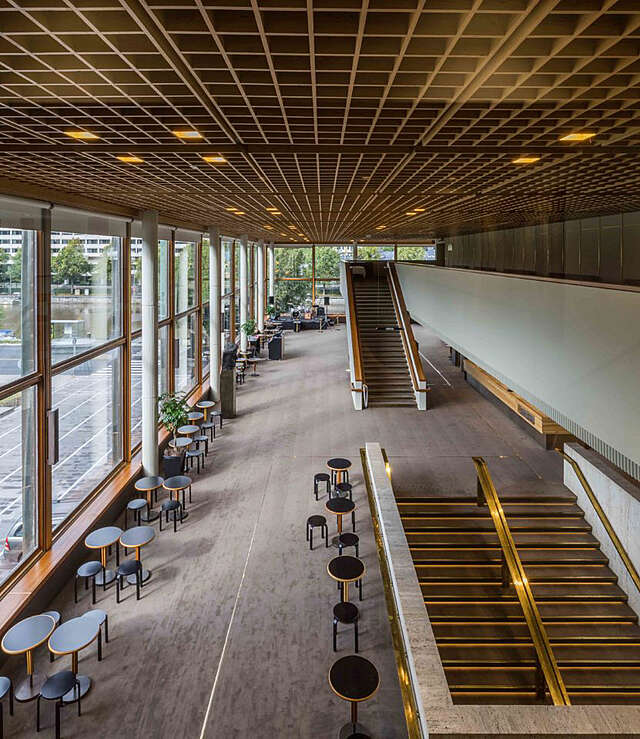 Foyer seen from the 2nd floor