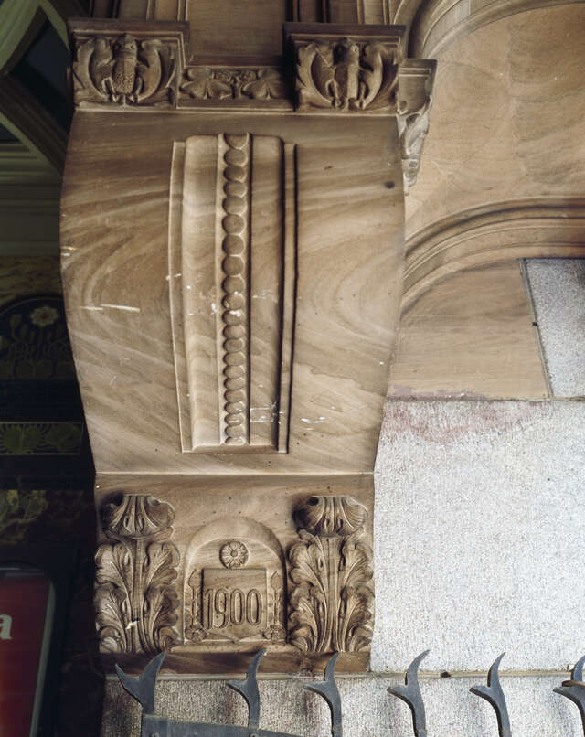 60 3230 Karina Kurz porttikäytävä