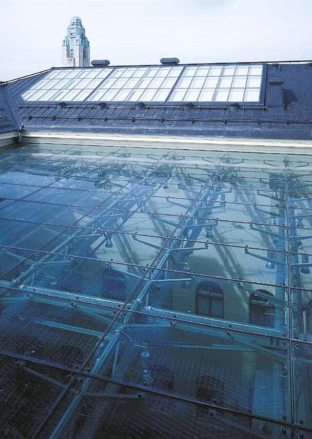 Glass roof with steel structures