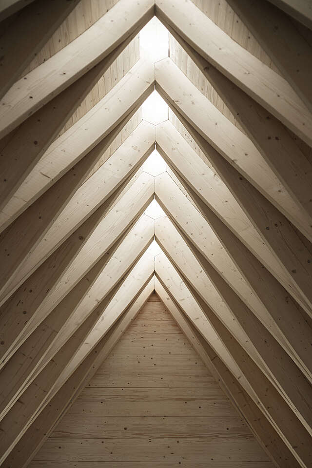 Detail of the ceiling with wooden trusses
