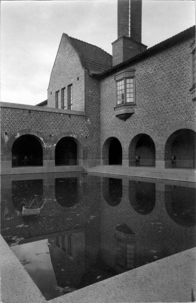 Courtyard an a swimming pool of a mansion