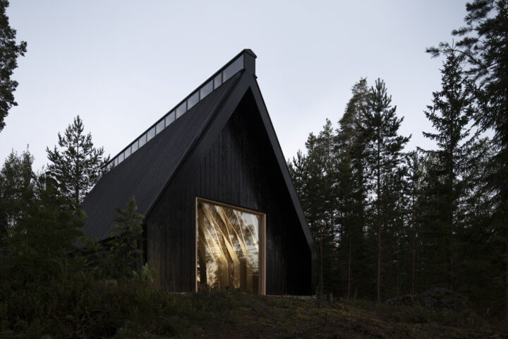 Chapel exterior, Tervajärvi Forest Chapel