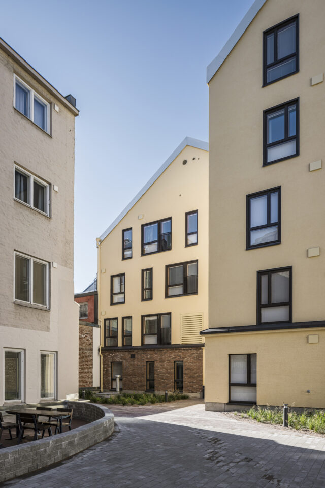 Courtyard, Liisankatu 14 Infill Apartment Buildings