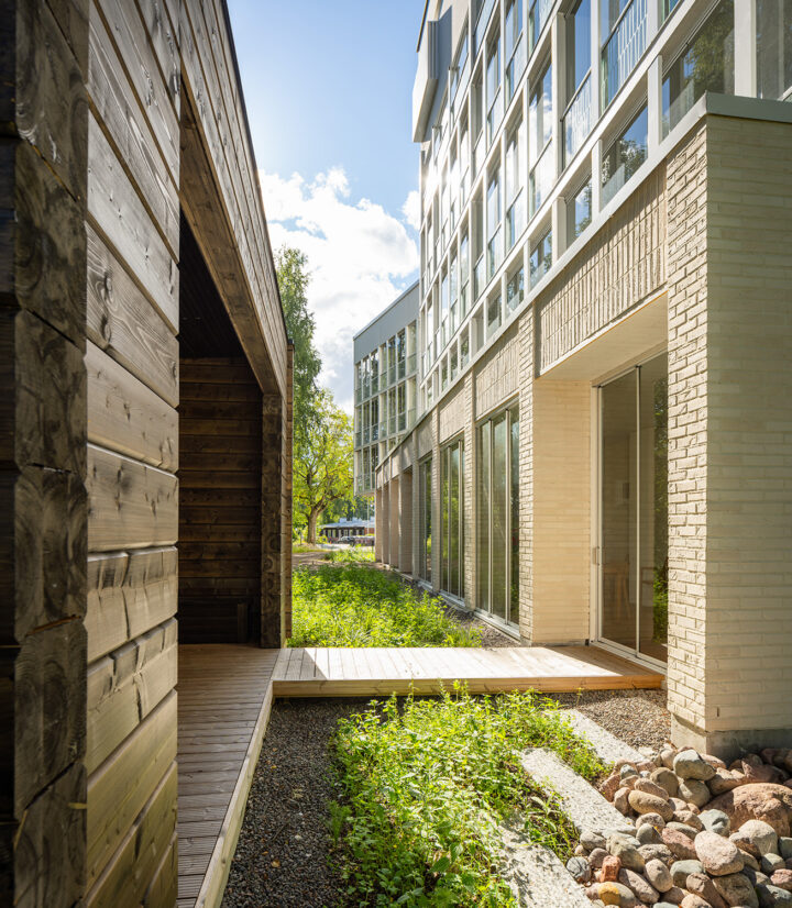 Courtyard, Puistonmäki Eldercare Home