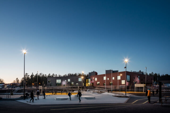 Yard, Sipoonlahti School Extension