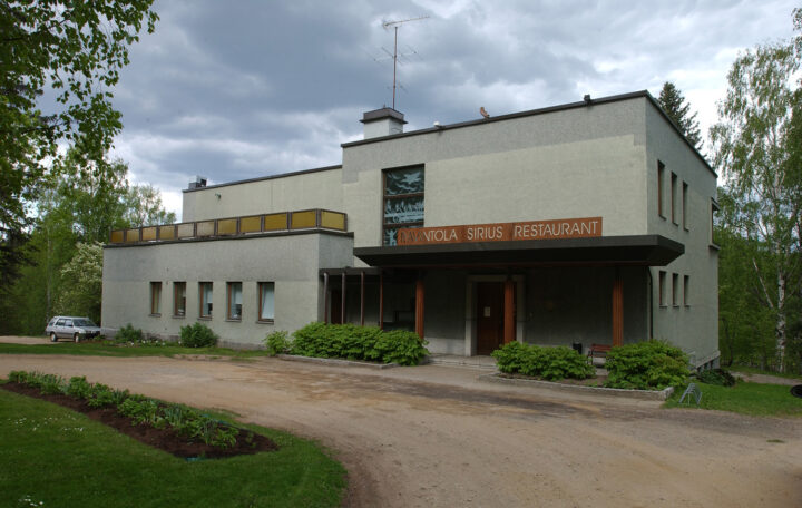 The building in restaurant and residential use in 2009, Villa Koskikara
