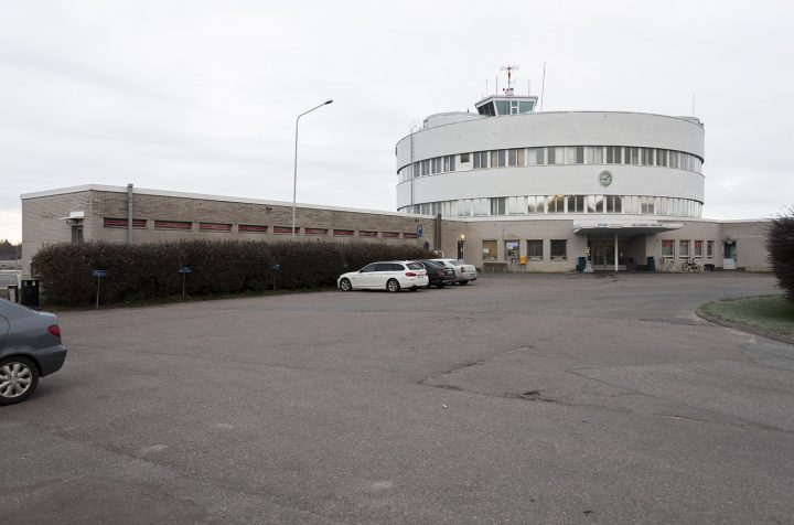 Southern façade, Malmi Airport