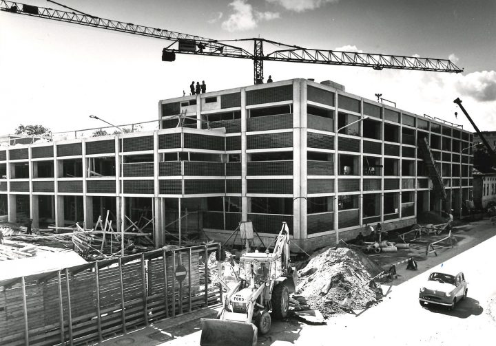The construction in 1975, Pori City Library