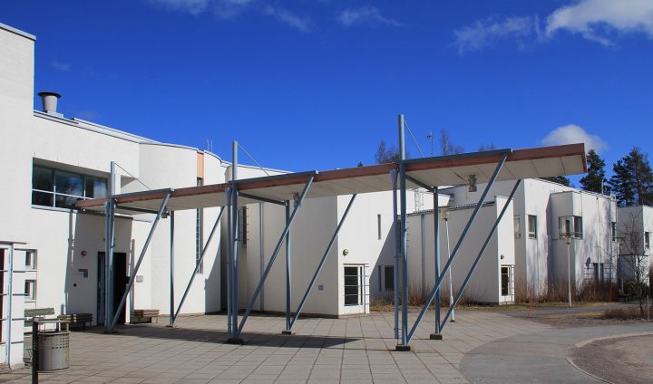 Main entrance, Hausjärvi Healthcare Centre and Home for Elderly