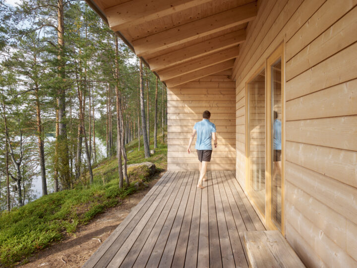 Cabin patio, Vapunsaari Cabin