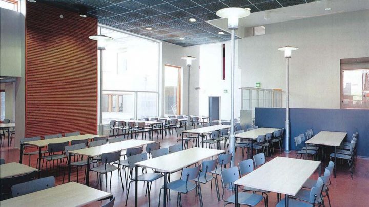 Dining area, Pukinmäenkaari School