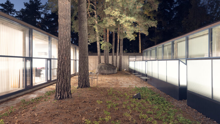 Courtyard, Tapiola Church