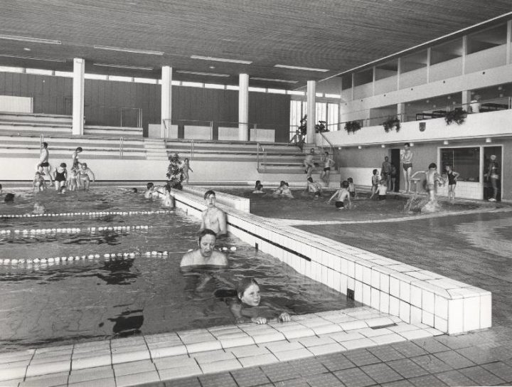 Swimming hall in 1971, Tapiola Swimming Hall