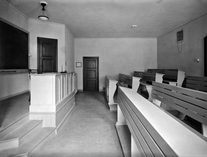Classroom photographed in 1926, House of Learned Societies