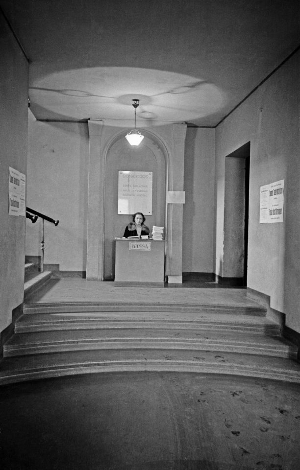 Entrance hall in 1946, Kunsthalle Helsinki
