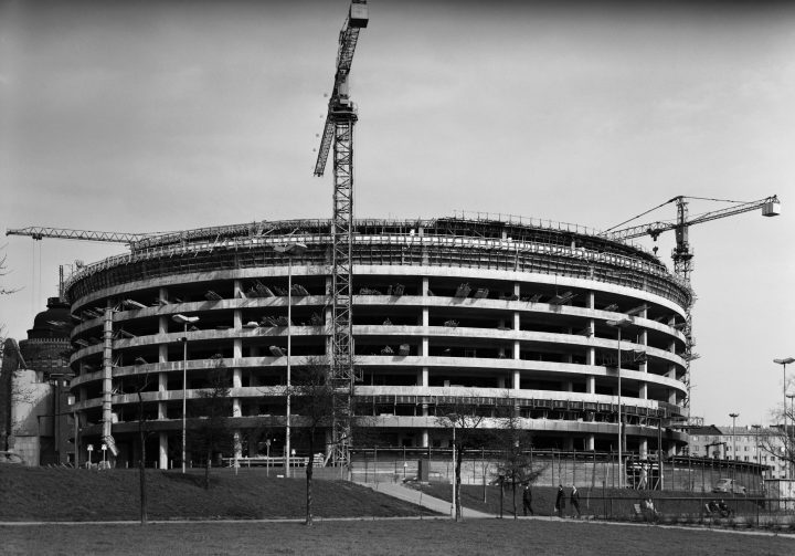 The construction of the building, Circle House