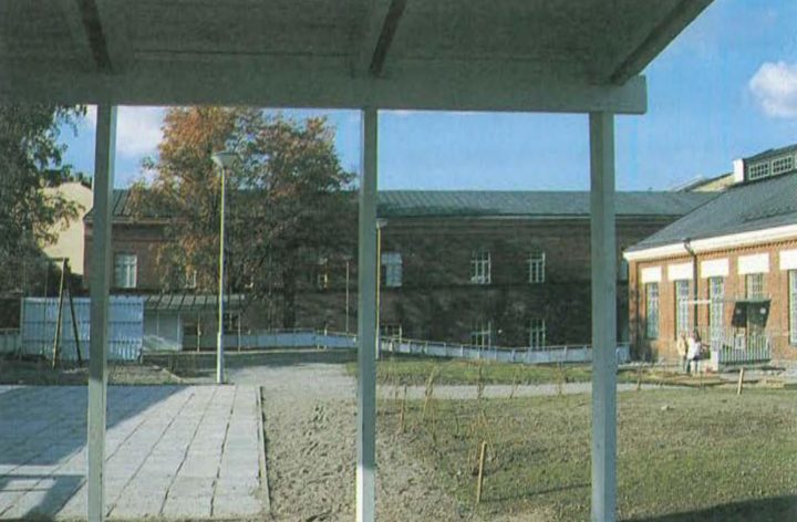 Luotsi daycare centre yard, Katajanokka School and Luotsi Daycare Centre
