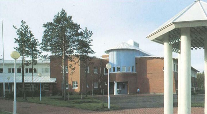 View of the yard, Pitkäkangas School
