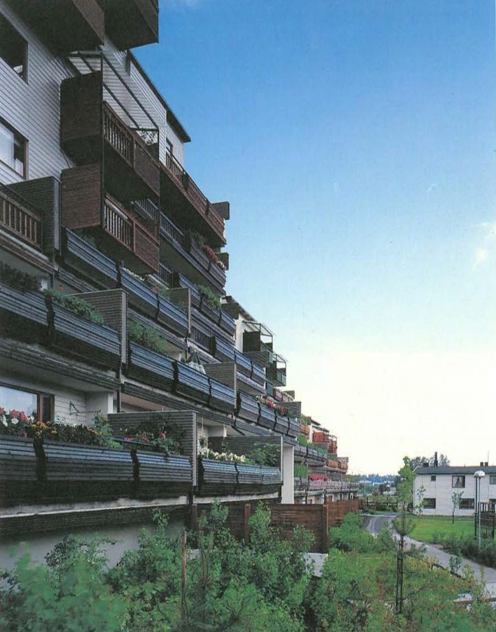 Yard elevation of the terraced building, Malminkartano Housing Complex